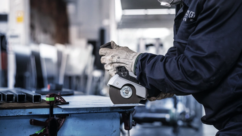 PRO Stainless Steel and Metal Bonded Cutting Disc Bosch 